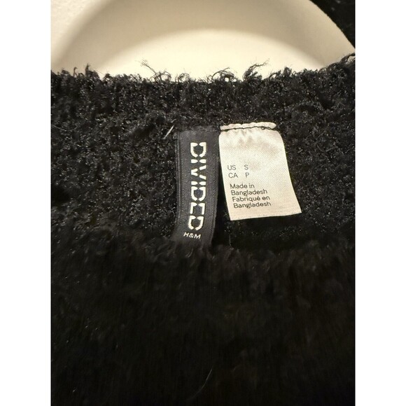 Divided by H&M black fuzzy‎ sweater, size Small Eyelash - Picture 2 of 4